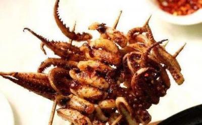 夜市小吃，鐵板魷魚在家就可以做