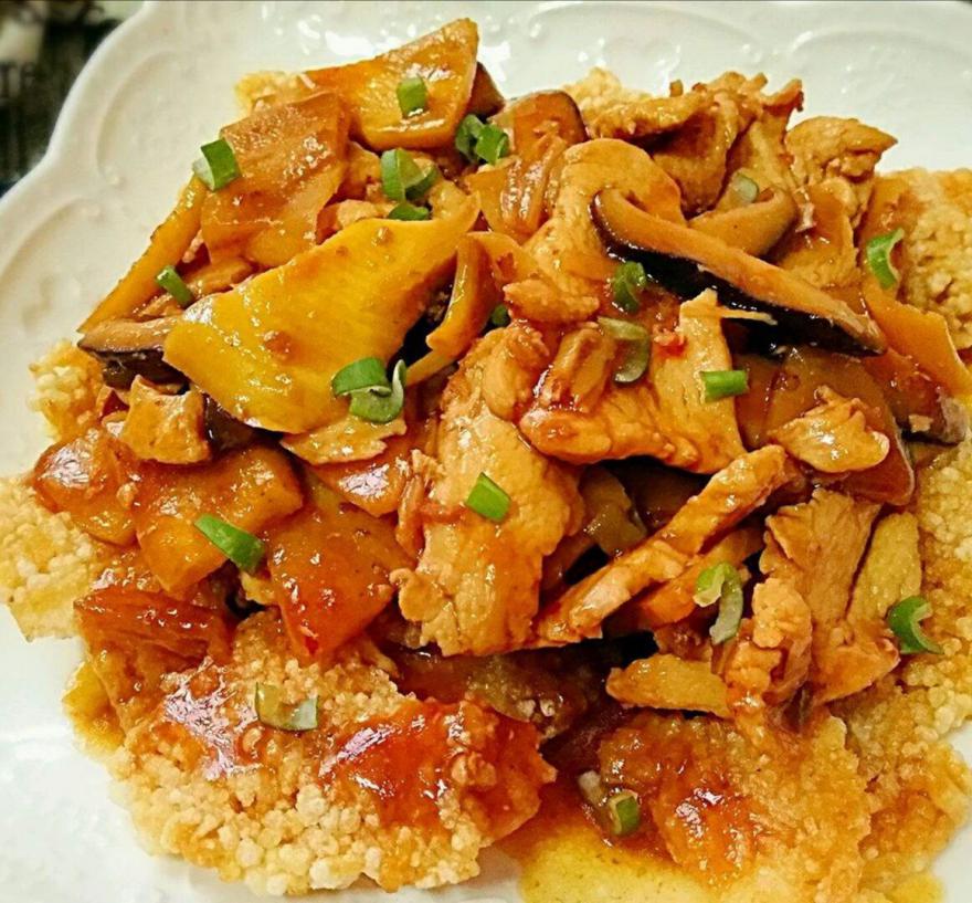 鍋巴肉片簡(jiǎn)單又好吃，讓你愛(ài)上這樣一道獨(dú)特味道的美食