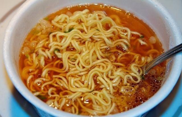 這四種早餐別再給孩子吃，特別是第二種