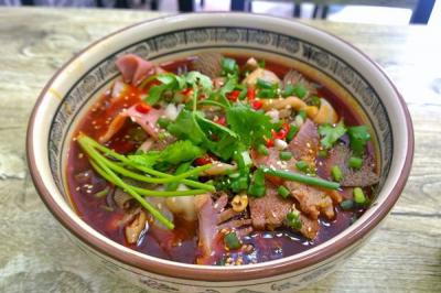 冒菜培訓哪里好？蜀味緣祖?zhèn)髅胤浇】禒I養(yǎng)又美味