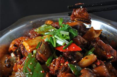 干鍋技術(shù)培訓(xùn)哪里有？蜀味緣風(fēng)味醇厚入口香辣脆綿