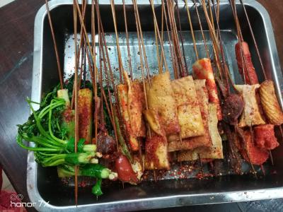 油炸串串香技術(shù)培訓(xùn)要收多少學(xué)費(fèi)？沒有時(shí)間限制