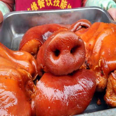 現(xiàn)撈絕味鹵菜技術(shù)培訓(xùn)班哪里專業(yè)？各種材料鹵制技巧