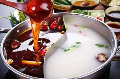 成都學火鍋技術(shù)培訓多少錢？傳授麻辣鍋底調(diào)制技術(shù)