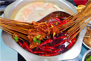 成都火鍋串串技術(shù)培訓(xùn)費用哪里便宜？免費開店指導(dǎo)服務(wù)