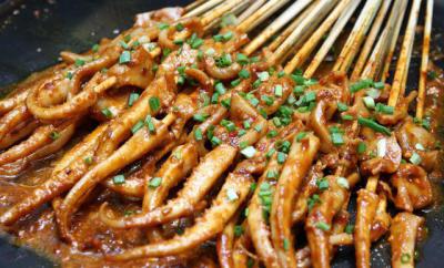四川鐵板魷魚技術(shù)培訓(xùn)班需要多少錢？培訓(xùn)操作方法與技巧