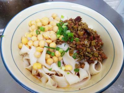 川味面食技術做法哪里一對一培訓？高湯的熬制方法