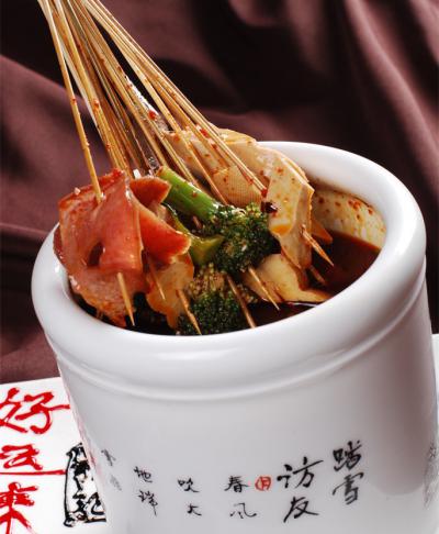 四川串串香技術(shù)做法哪里一對一教學(xué)？火鍋勾兌方法技巧