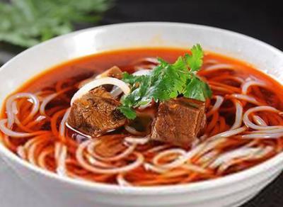 牛肉粉技術(shù)培訓(xùn)哪里好？教學(xué)碗底料調(diào)配技巧