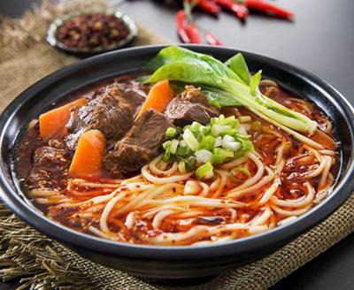 重慶小面技術(shù)培訓(xùn)學(xué)費(fèi)需要多少錢？