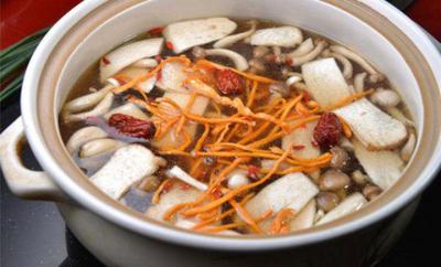 野生菌湯火鍋技術(shù)培訓(xùn)機(jī)構(gòu)哪里好？