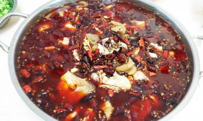 成都餐飲培訓，成都哪里學習正宗魚火鍋技術(shù)？