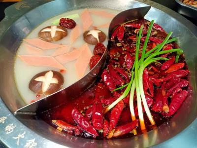 火鍋技術(shù)培訓(xùn)學(xué)校哪里排名好？火鍋底料配方培訓(xùn)