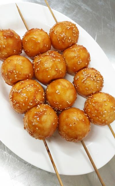 成都哪里學(xué)習(xí)正宗小吃技術(shù)？ 街邊糖油果子技術(shù)培訓(xùn)