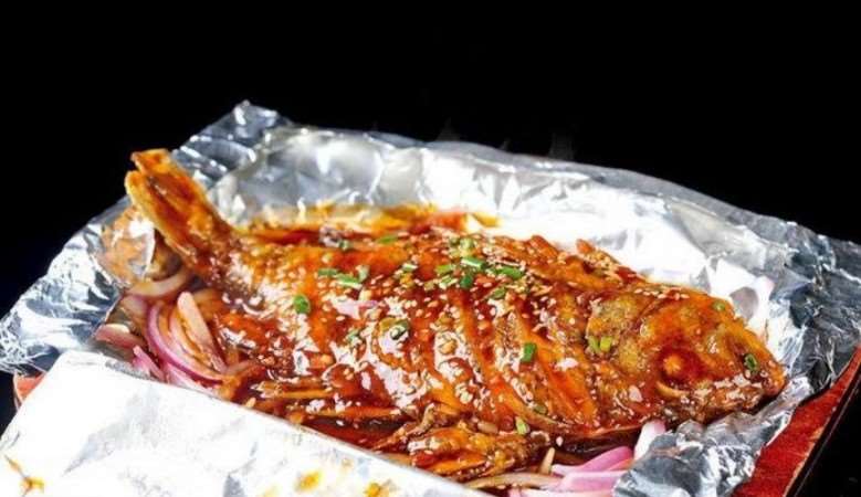 學(xué)萬州烤魚學(xué)費一般多少？成都正宗萬州烤魚