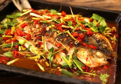 成都烤魚培訓(xùn)學(xué)校，學(xué)燒烤烤魚哪里有培訓(xùn)班？